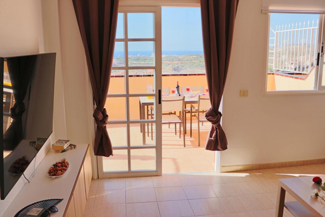 Appartamento Sunset In The Heights Ocean View - Heated Pool Los Cristianos  Esterno foto